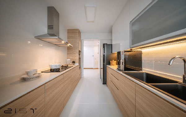 در این تصویر یک نمونه نورپردازی برای دکوراسیون داخلی آشپزخانه مدرن را مشاهده میکنید