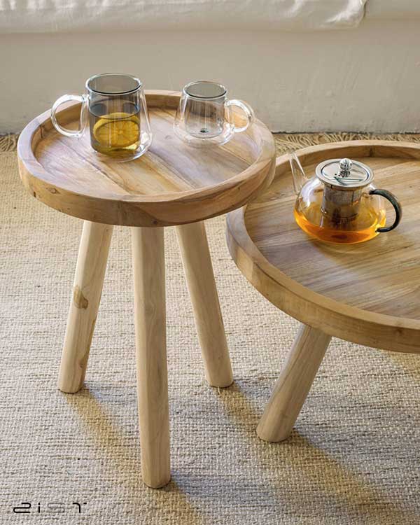 میز جلو مبلی چوبی ظاهر بسیار خاصی دارند و زیبا هستند