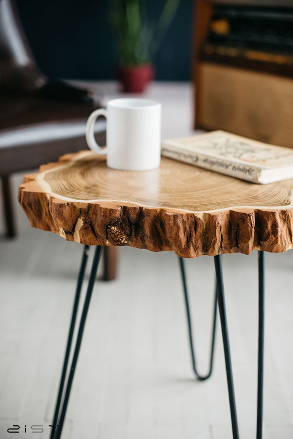 میز جلو مبلی ساده و شیک چوب و فلز یک انتخاب عالی برای منزل شما است
