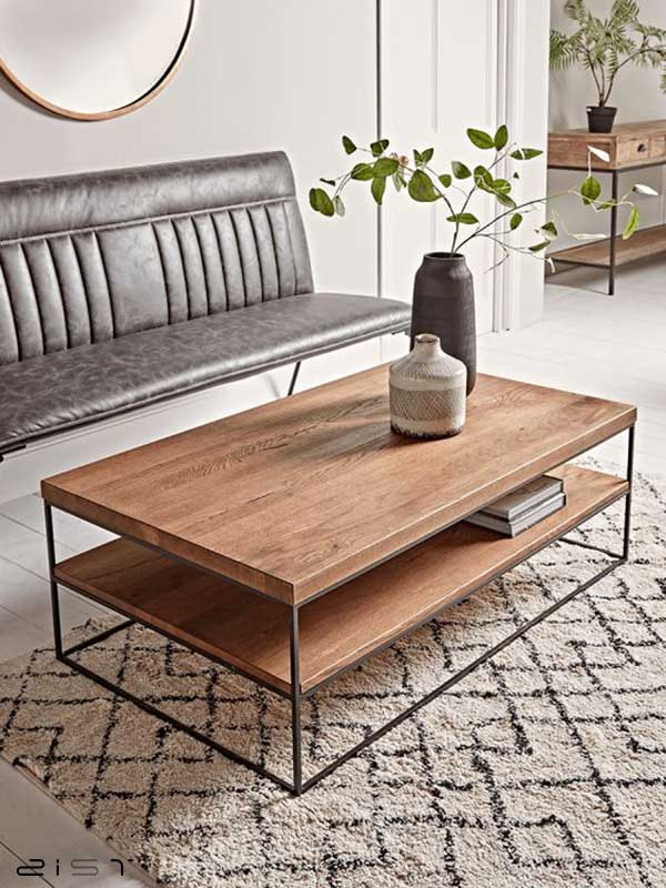 میز جلو مبلی چوبی دارای طول عمر بالایی است