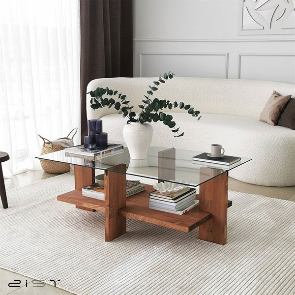 در این تصویر یک میز چوب و شیشه را ساده را مشاهده میکنید که بسیار جذاب است