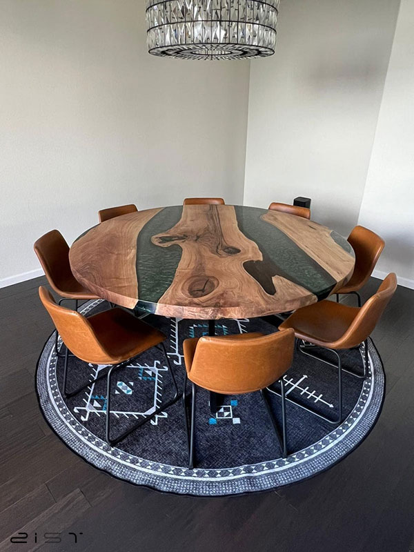 مدل میز ناهار خوری چهار نفره گرد برای خانه های بزرگ مناسب است