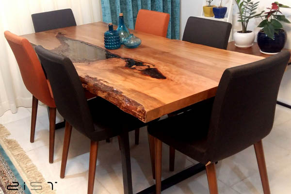 میز ناهار خوری چوب و رزین یک انتخاب عالی برای منزل شما است